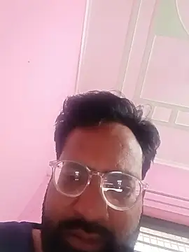 Snapshot of hard_boy9455 chatting on 01-17-26, 01:42 hard boy9455 online show from 01-17-26, 01:42