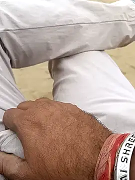 Snapshot of hard_boy9455 chatting on 10-28-25, 09:08 hard boy9455 online show from 10-28-25, 09:08