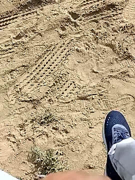 Snapshot of hard_boy9455 chatting on 01-10-26, 08:42 hard boy9455 online show from 01-10-26, 08:42