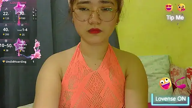 Snapshot of HornyAsian4uxx chatting on 05-18-26, 09:14 HornyAsian4uxx online show from 05-18-26, 09:14