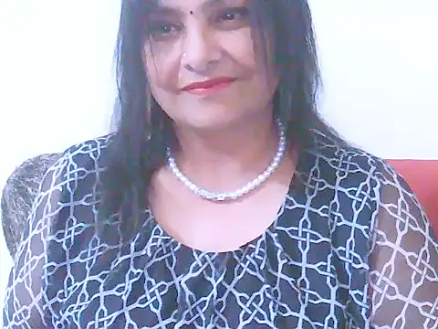 Indiansweetness77 online show from 12-23-25, 08:02