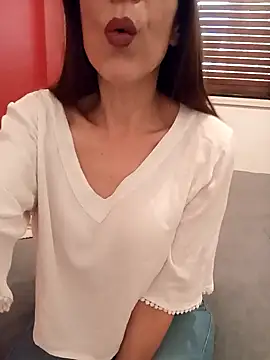 Esmeralda passion online show from 10-20-25, 11:44