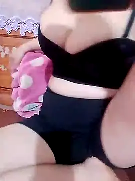Snapshot of linhbe96xxx chatting on 10-11-25, 03:02 linhbe96xxx online show from 10-11-25, 03:02