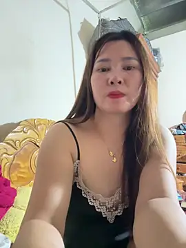 Snapshot of Moan_Mary chatting on 09-18-25, 01:08 Moan Mary online show from 09-18-25, 01:08