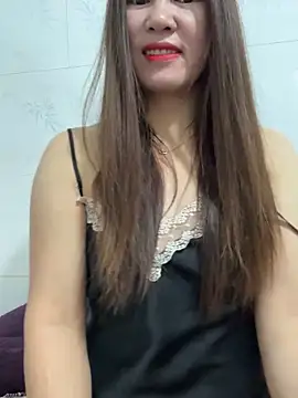 Snapshot of Moan_Mary chatting on 10-24-25, 11:37 Moan Mary online show from 10-24-25, 11:37