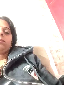 Snapshot of Soniya_Roy chatting on 11-26-25, 02:00 Soniya Roy online show from 11-26-25, 02:00