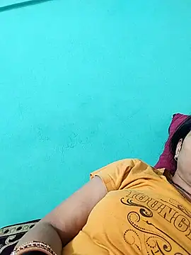 Snapshot of Soniya_Roy chatting on 10-29-25, 02:10 Soniya Roy online show from 10-29-25, 02:10