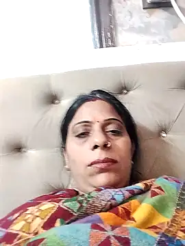 Snapshot of Soniya_Roy chatting on 11-18-25, 07:11 Soniya Roy online show from 11-18-25, 07:11