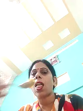 Soniya Roy online show from 10-08-25, 02:18