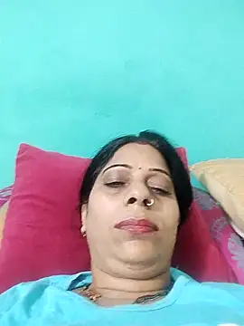 Snapshot of Soniya_Roy chatting on 10-31-25, 01:02 Soniya Roy online show from 10-31-25, 01:02