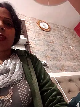 Snapshot of Soniya_Roy chatting on 12-15-25, 08:53 Soniya Roy online show from 12-15-25, 08:53