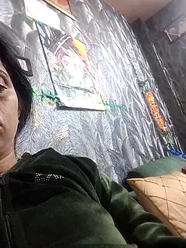 Snapshot of Soniya_Roy chatting on 12-14-25, 08:47 Soniya Roy online show from 12-14-25, 08:47