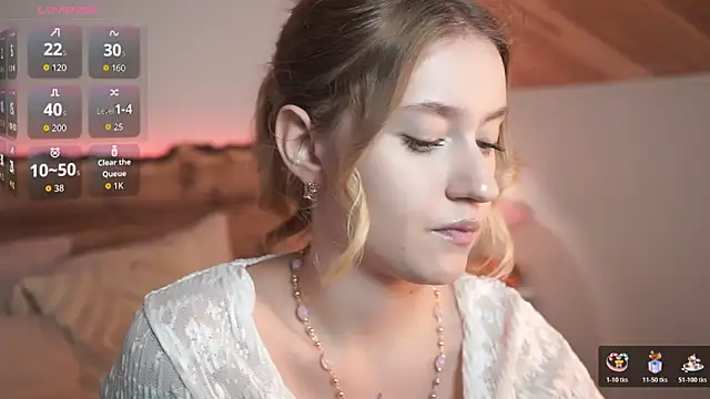 Nerissa xo online show from 10-25-25, 07:58