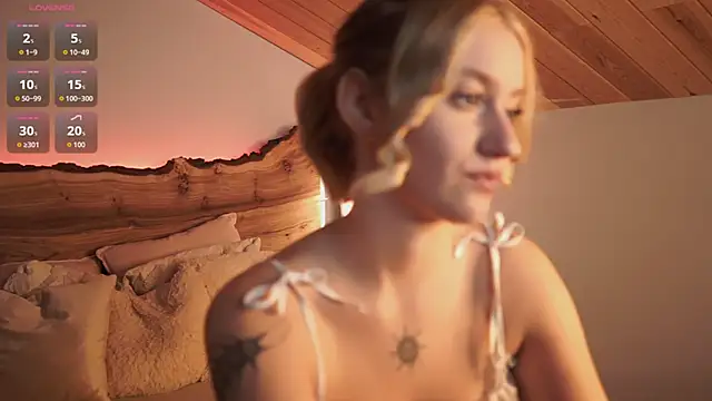 Nerissa xo online show from 11-14-25, 08:12