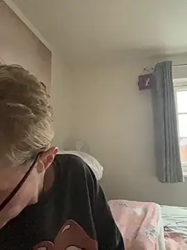 Curvy-Jinx online show from 11-01-25, 03:28