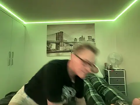 Curvy-Jinx online show from 03-29-26, 07:15