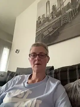 Curvy-Jinx online show from 11-14-25, 08:51