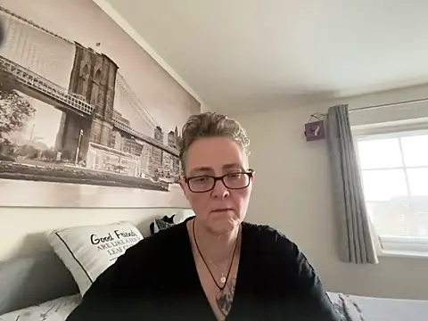 Curvy-Jinx online show from 03-10-26, 08:29