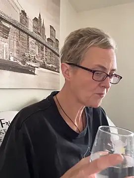 Curvy-Jinx online show from 11-20-25, 01:12