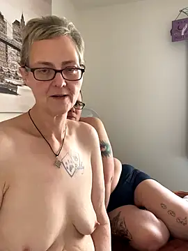 Curvy-Jinx online show from 12-05-25, 10:03