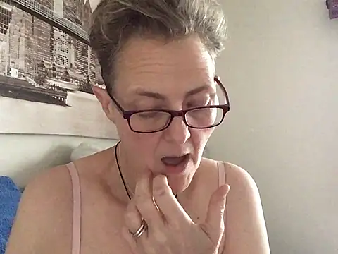 Curvy-Jinx online show from 02-09-26, 08:45