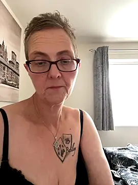 Curvy-Jinx online show from 10-08-25, 12:07