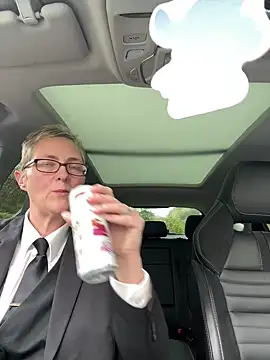 Curvy-Jinx online show from 10-29-25, 09:52