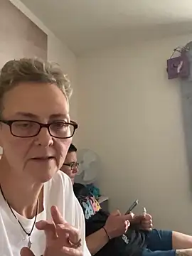 Curvy-Jinx online show from 12-23-25, 09:19