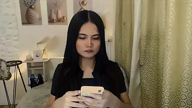 Snapshot of alisha_klassx chatting on 07-14-26, 04:39 alisha klassx online show from 07-14-26, 04:39