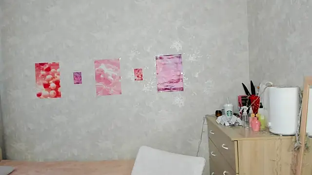 Snapshot of meowallen chatting on 06-15-26, 06:57 meowallen online show from 06-15-26, 06:57