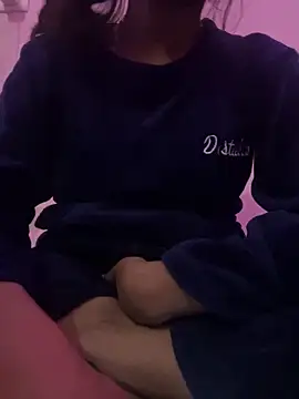 sakshi5533 online show from 12-18-25, 05:17