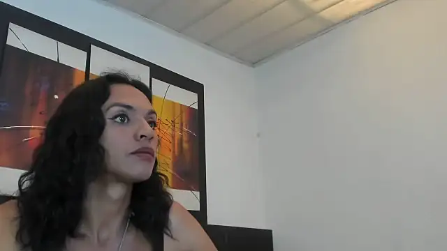 Snapshot of MeganRhyder chatting on 06-08-26, 04:18 MeganRhyder online show from 06-08-26, 04:18