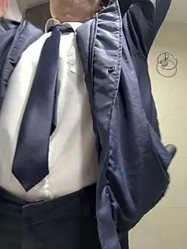 Snapshot of SUSY__06 chatting on 02-11-26, 12:05 SUSY 06 online show from 02-11-26, 12:05