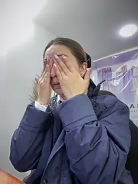 Snapshot of SUSY__06 chatting on 02-14-26, 12:16 SUSY 06 online show from 02-14-26, 12:16