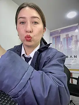 Snapshot of SUSY__06 chatting on 02-21-26, 12:18 SUSY 06 online show from 02-21-26, 12:18