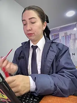 Snapshot of SUSY__06 chatting on 02-24-26, 12:17 SUSY 06 online show from 02-24-26, 12:17