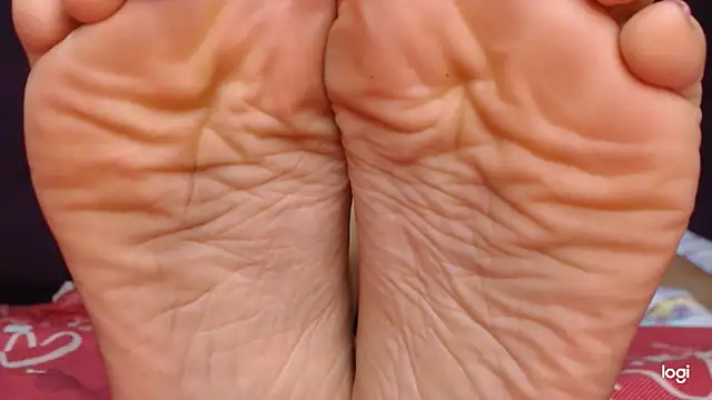 ash feet online show from 10-16-25, 03:15