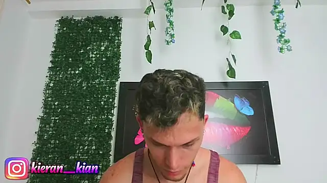 Snapshot of Kieran_kian chatting on 05-01-26, 03:55 Kieran kian online show from 05-01-26, 03:55