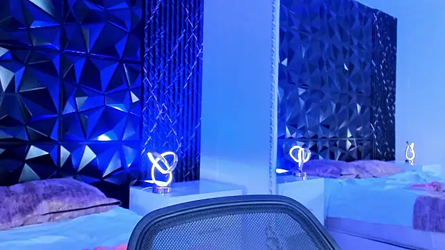 katierouge  online show from 01-08-26, 04:18