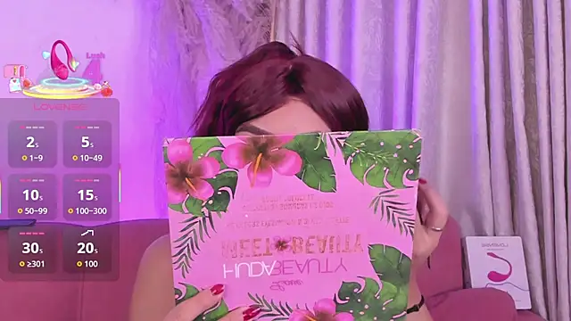 katierouge  online show from 11-30-25, 12:11