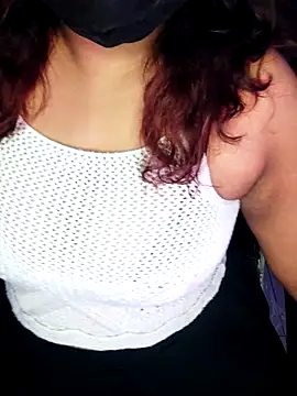 Snapshot of darling_devil chatting on 11-26-25, 05:46 darling devil online show from 11-26-25, 05:46