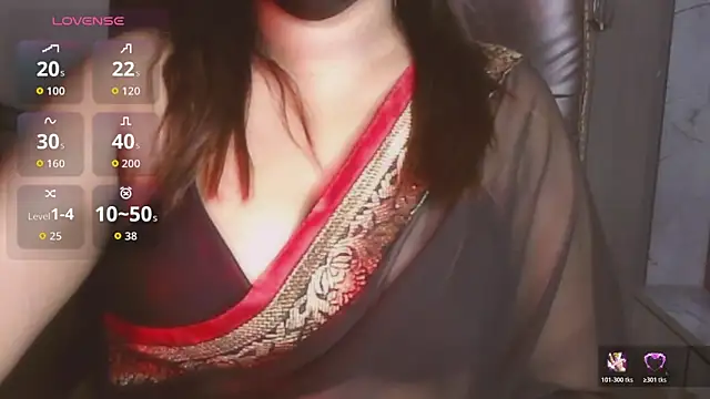 Snapshot of darling_devil chatting on 04-30-26, 01:01 darling devil online show from 04-30-26, 01:01