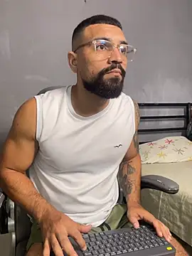 vincentjaxon online show from 04-10-26, 06:04