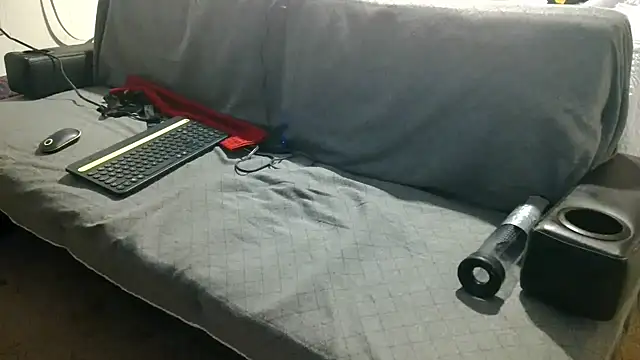 Luv2SuckBWC92 online show from 11-20-25, 04:24