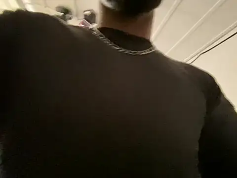 Luv2SuckBWC92 online show from 03-19-26, 03:56
