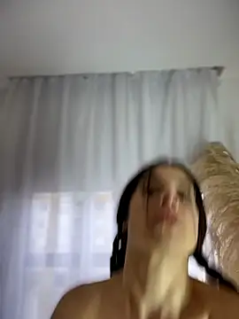 Sofi Leal online show from 03-06-26, 12:22