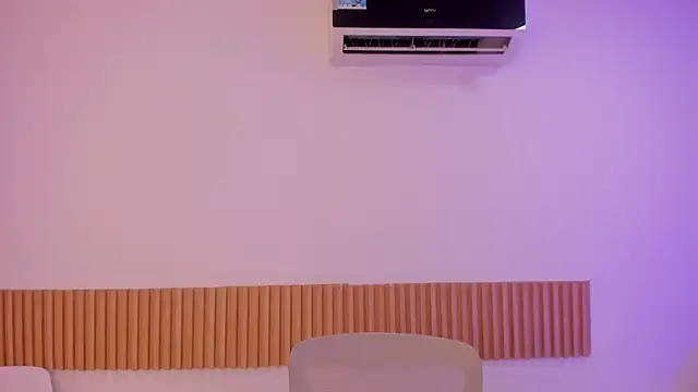 OliviaSweett online show from 01-12-26, 05:42