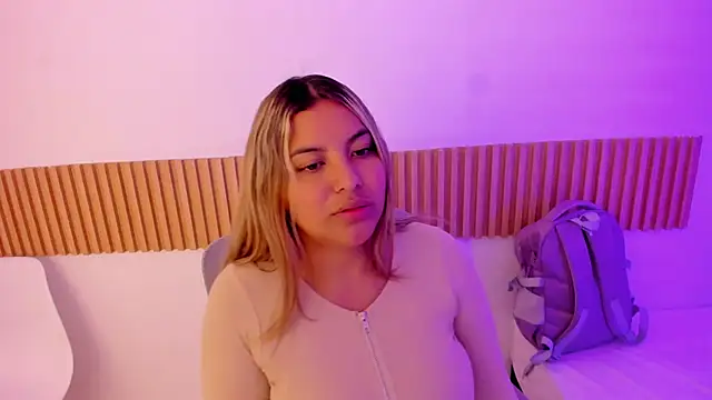 OliviaSweett online show from 04-08-26, 07:37