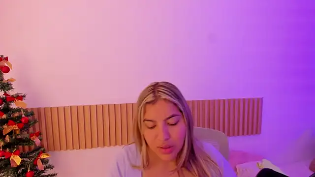 OliviaSweett online show from 12-20-25, 04:54