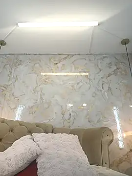 nathaliamiller online show from 11-21-25, 07:57